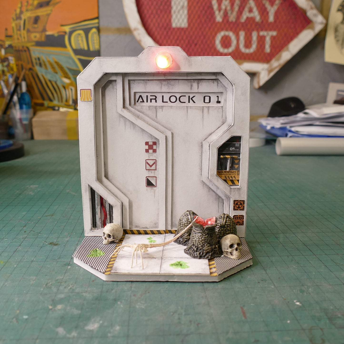 Miniature 'Alien' Airlock Scene